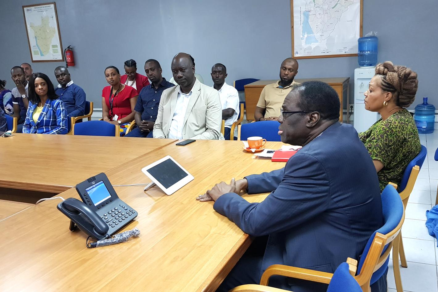 L'envoyé spécial Michel Kafando lors de sa dernière réunion avec le personnel de OSESG-Burundi, le 21 novembre 2019. ONU/Napoleon Viban